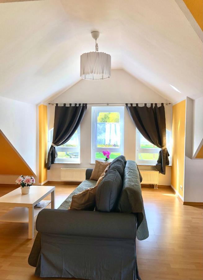 Lotus Apartment Fichtenberg Bagian luar foto